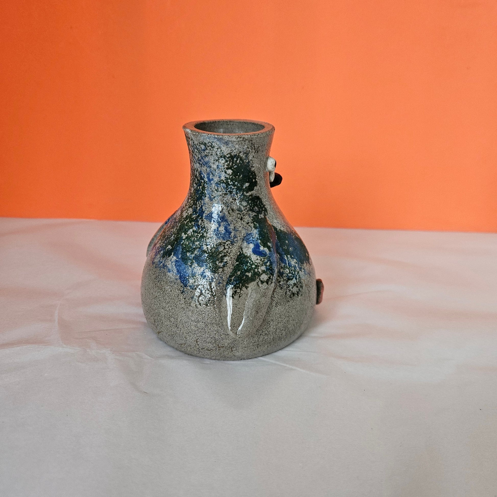 Pigeon Vase - Handmade Ceramic Richard Moonstreet Ceramics